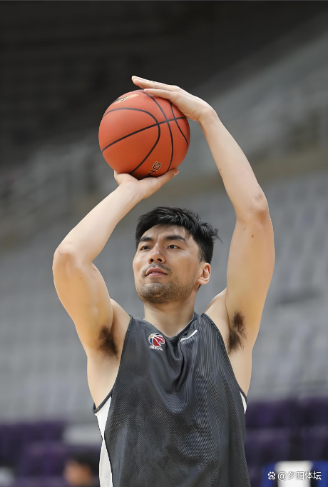 AYX SPORTS-包含CBA常规赛清晨再迎强敌,犹他爵士防线松动,主帅态度——管理层满意,年轻球员得到机会的词条