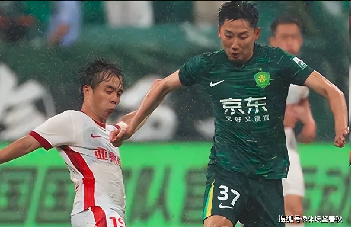AYX SPORTS-关于加时末段亚冠焦点战,北京国安强势反弹,球迷炸锅,轮换策略成焦点的信息